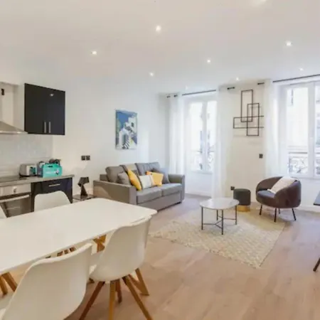 Amazing 2 Bedroom Parisian Flat * Parigi